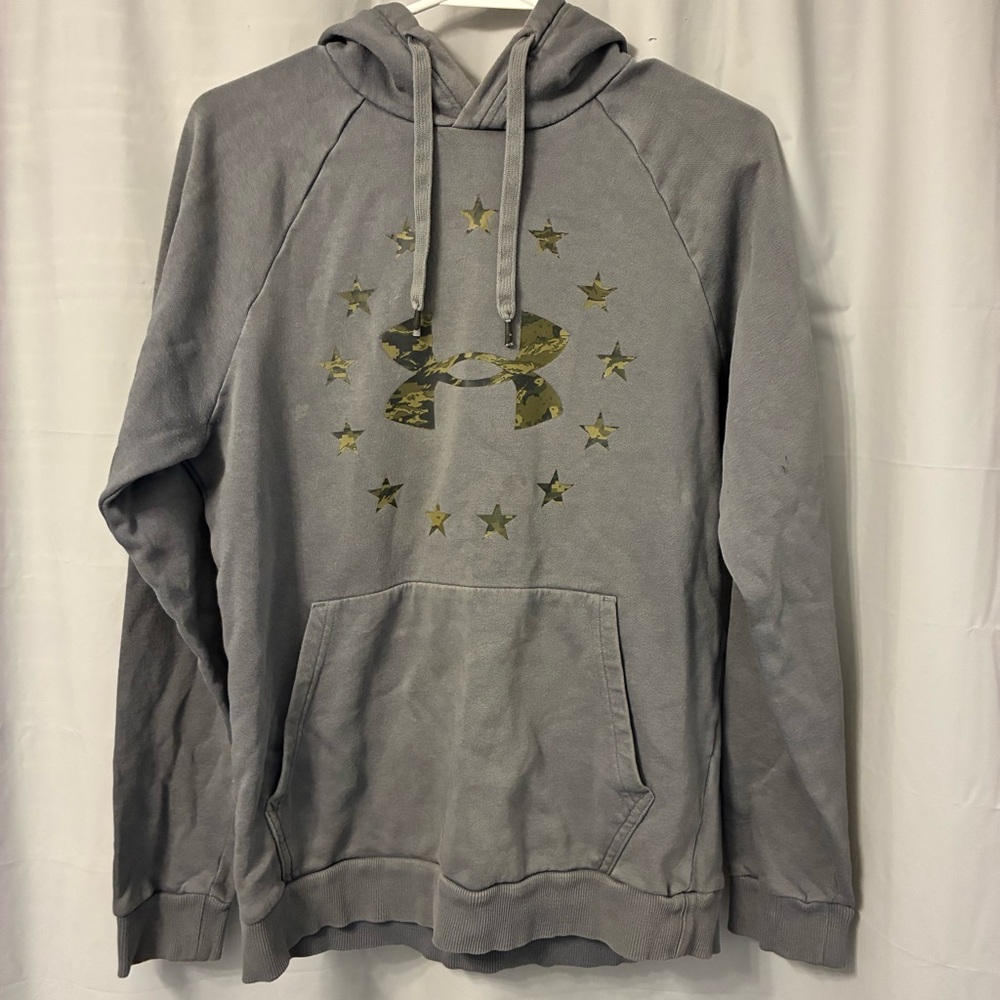 Under Armour Gray Pullover Hoodie with Camo Logo and Stars